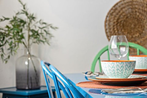 Снять в аренду виллу или дом в Форт-Лодердейл, Флорида 2 спальни, 46.45м2, № 1983641 - фото 24