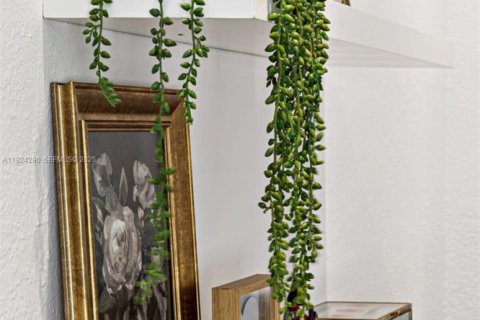 Снять в аренду виллу или дом в Форт-Лодердейл, Флорида 2 спальни, 46.45м2, № 1983641 - фото 8