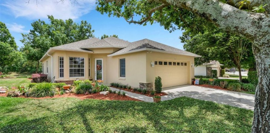 House in Lakeland, Florida 3 bedrooms, 166.3 sq.m. № 2103483