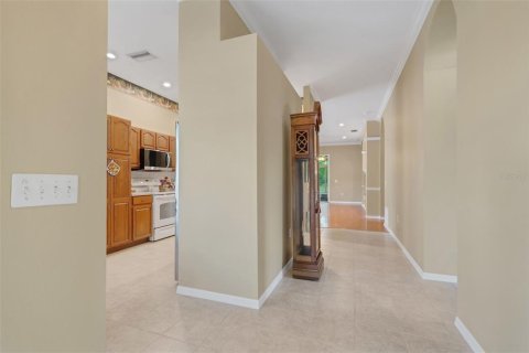 House in Lakeland, Florida 3 bedrooms, 166.3 sq.m. № 2103483 - photo 4