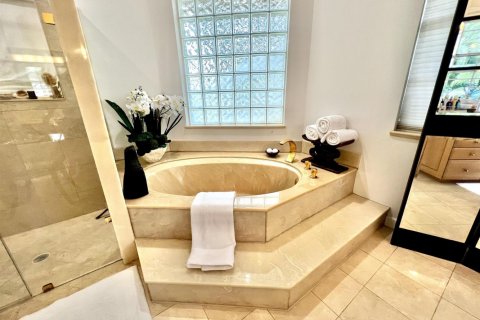 Villa ou maison à louer à Wellington, Floride: 5 chambres, 603.86 m2 № 2268462 - photo 16