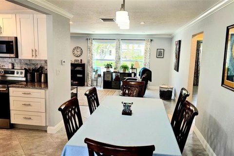Casa en venta en Pinellas Park, Florida, 2 dormitorios, 154.68 m2 № 1854401 - foto 8