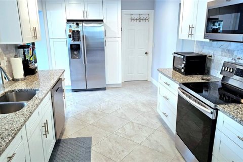 Casa en venta en Pinellas Park, Florida, 2 dormitorios, 154.68 m2 № 1854401 - foto 10