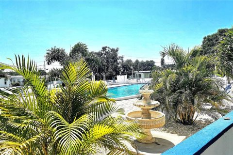 Casa en venta en Pinellas Park, Florida, 2 dormitorios, 154.68 m2 № 1854401 - foto 25