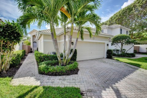 House in Boca Raton, Florida 3 bedrooms, 163.32 sq.m. № 996198 - photo 1
