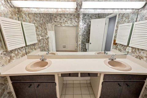 Villa ou maison à vendre à Gainesville, Floride: 5 chambres, 355.35 m2 № 2425673 - photo 24