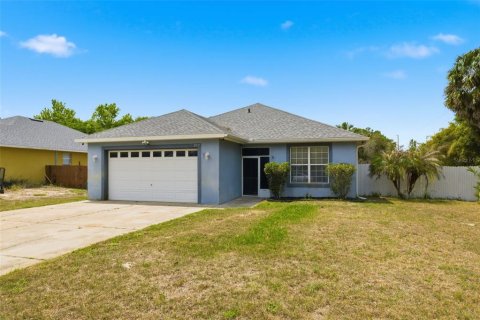 Casa en Leesburg, Florida 3 dormitorios, 171.5 m2 № 2225682