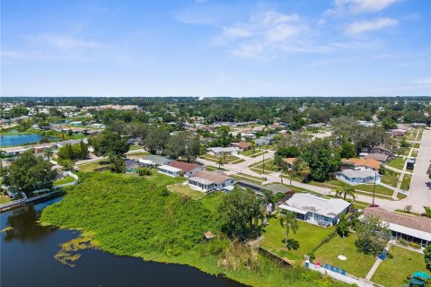 House in Holiday, Florida 3 bedrooms, 138.24 sq.m. № 1907280 - photo 3