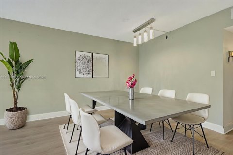 Copropriété à vendre à Aventura, Floride: 1 chambre, 84.82 m2 № 2045537 - photo 12