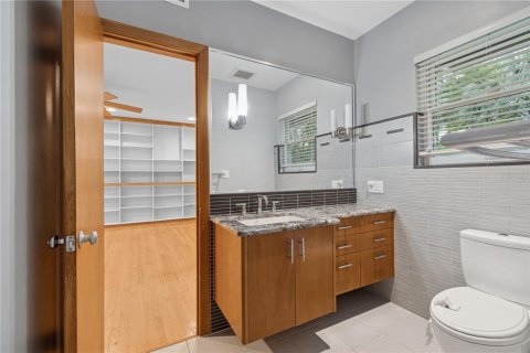 Casa en venta en Gainesville, Florida, 3 dormitorios, 275.27 m2 № 1718792 - foto 29