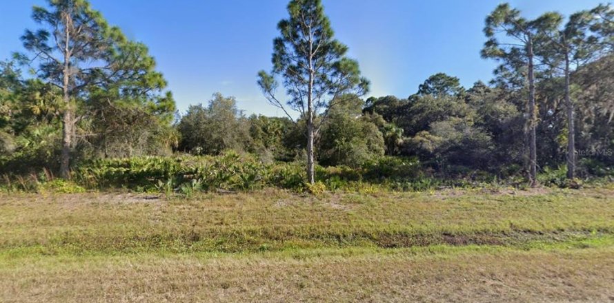 Land in Port Charlotte, Florida № 2213758