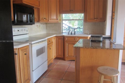 Снять в аренду кондоминиум в Дейви, Флорида 2 спальни, 111.48м2, № 1951778 - фото 24