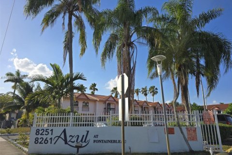 Condo in Miami, Florida, 2 bedrooms  № 1996777 - photo 19