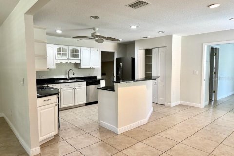 Casa en venta en Sarasota, Florida, 3 dormitorios, 188.41 m2 № 1876119 - foto 2