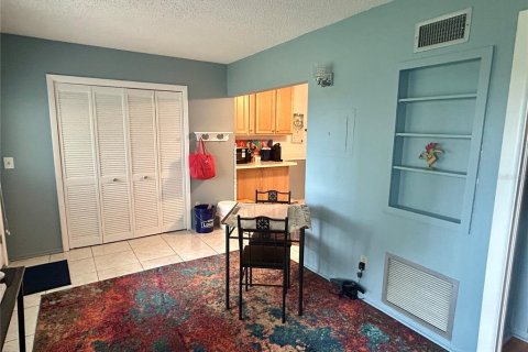 Condominio en venta en Clearwater, Florida, 2 dormitorios, 102.19 m2 № 1833188 - foto 12