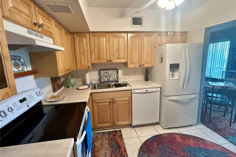 Condominio en venta en Clearwater, Florida, 2 dormitorios, 102.19 m2 № 1833188 - foto 6