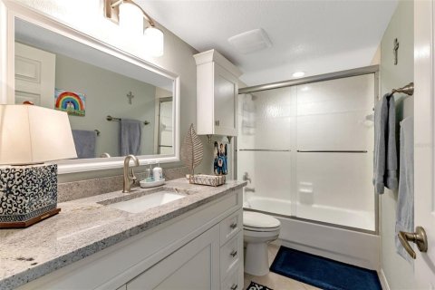 Condo in Punta Gorda, Florida, 3 bedrooms  № 1796929 - photo 16