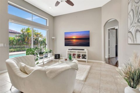 House in Miramar, Florida 5 bedrooms, 239.32 sq.m. № 1809012 - photo 12