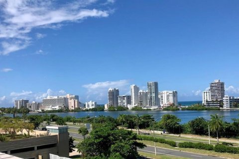 Condo in Miramar, Florida, 1 bedroom  № 1612947 - photo 2