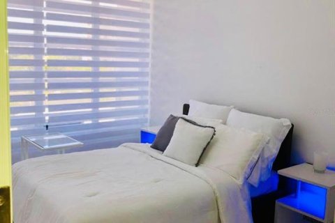 Condo in Miramar, Florida, 1 bedroom  № 1612947 - photo 7