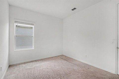 House in HAMPTON OAKS in Deltona, Florida 3 bedrooms, 155.61 sq.m. № 2196458 - photo 19