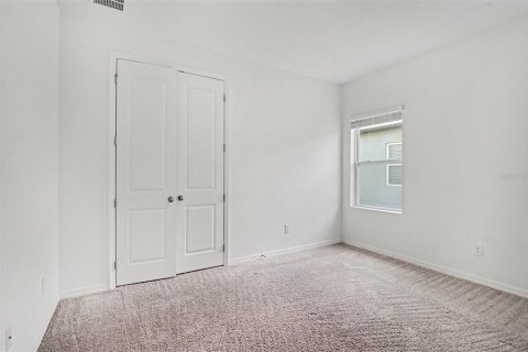 House in HAMPTON OAKS in Deltona, Florida 3 bedrooms, 155.61 sq.m. № 2196458 - photo 24