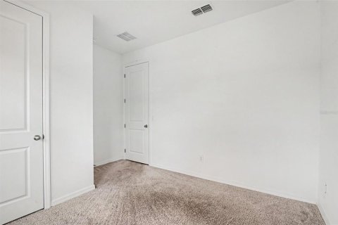 House in HAMPTON OAKS in Deltona, Florida 3 bedrooms, 155.61 sq.m. № 2196458 - photo 27