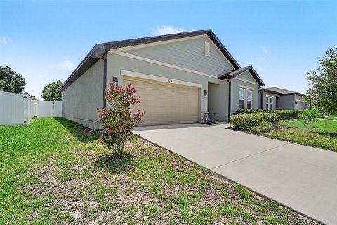 House in HAMPTON OAKS in Deltona, Florida 3 bedrooms, 155.61 sq.m. № 2196458 - photo 5