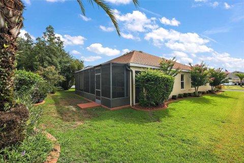 House in The Villages, Florida 3 bedrooms, 181.44 sq.m. № 1832707 - photo 29