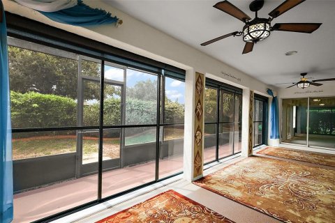 House in The Villages, Florida 3 bedrooms, 181.44 sq.m. № 1832707 - photo 25