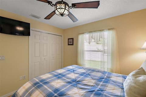 House in The Villages, Florida 3 bedrooms, 181.44 sq.m. № 1832707 - photo 20