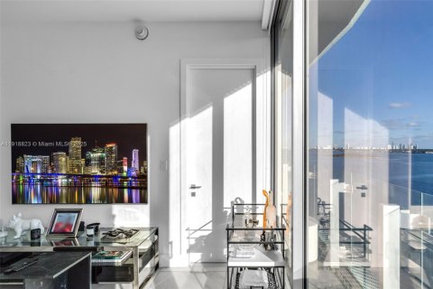 Condominio en venta en Miami, Florida, 1 dormitorio, 63.17 m2 № 1974912 - foto 7