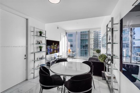 Condominio en venta en Miami, Florida, 1 dormitorio, 63.17 m2 № 1974912 - foto 5