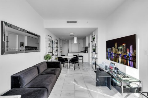 Condominio en venta en Miami, Florida, 1 dormitorio, 63.17 m2 № 1974912 - foto 8
