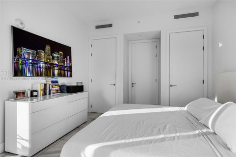 Condominio en venta en Miami, Florida, 1 dormitorio, 63.17 m2 № 1974912 - foto 16
