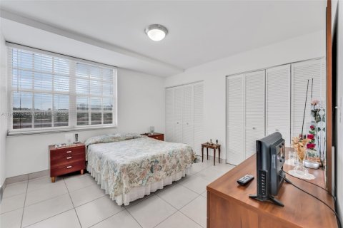 Condominio en venta en Miami, Florida, 2 dormitorios, 65.03 m2 № 2081856 - foto 8