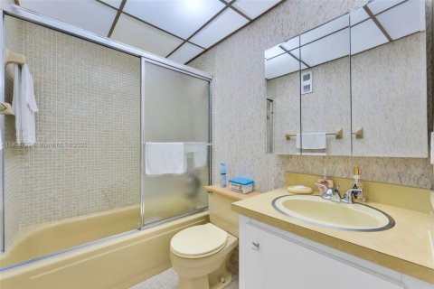 Condominio en venta en Miami, Florida, 2 dormitorios, 65.03 m2 № 2081856 - foto 10