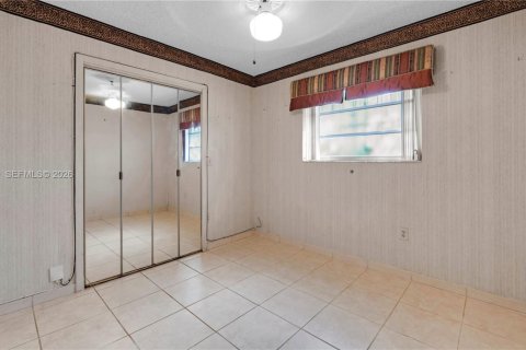 Propiedad comercial en venta en Miami, Florida, 173.17 m2 № 2009933 - foto 25