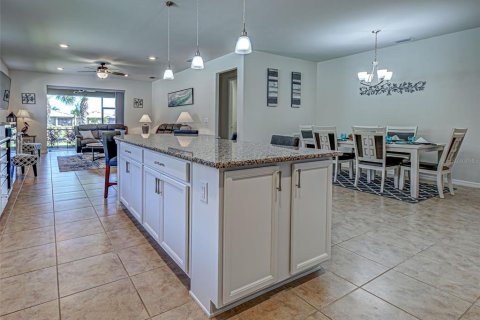 House in Venice, Florida 2 bedrooms, 182.55 sq.m. № 1850026 - photo 14