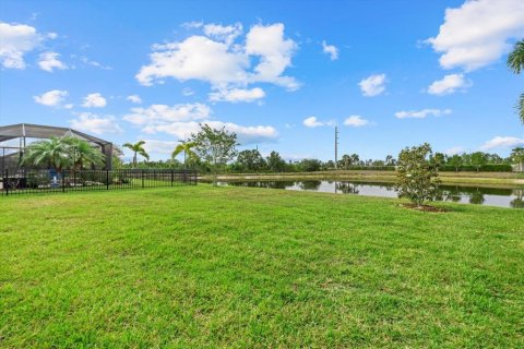 House in Bradenton, Florida 3 bedrooms, 153.2 sq.m. № 1689823 - photo 9
