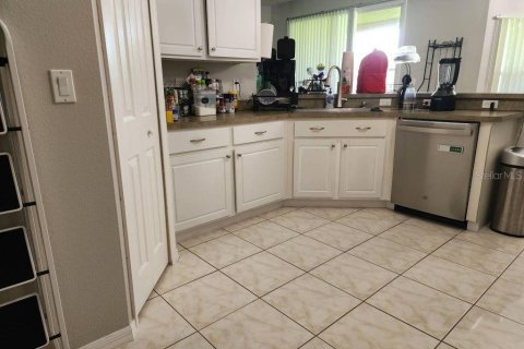 Casa en venta en Palm Coast, Florida, 4 dormitorios, 210.33 m2 № 2167309 - foto 11