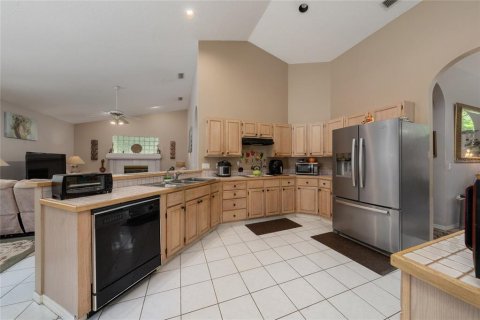 Villa ou maison à vendre à Orlando, Floride: 4 chambres, 220.18 m2 № 2092120 - photo 16