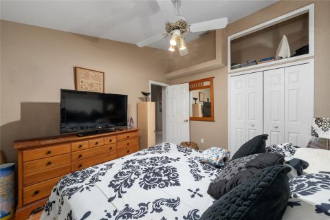 Villa ou maison à vendre à Orlando, Floride: 4 chambres, 220.18 m2 № 2092120 - photo 22