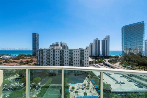 Copropriété à vendre à Sunny Isles Beach, Floride: 1 chambre, 93.37 m2 № 1862724 - photo 1