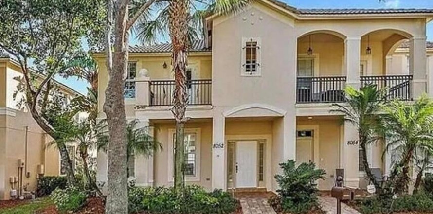 Townhouse in Palm Beach Gardens, Florida 3 bedrooms, 160.54 sq.m. № 2399943