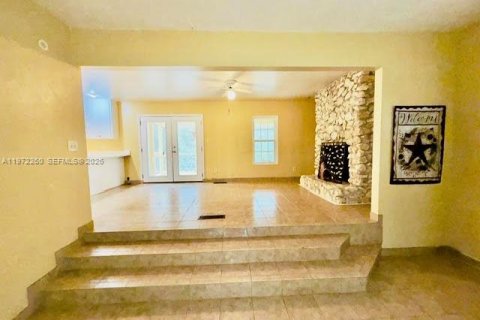 House in Tallahassee, Florida 3 bedrooms, 189.52 sq.m. № 2040329 - photo 4