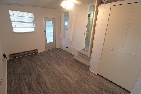 Apartamento en alquiler en Bradenton, Florida, 3 dormitorios, 44.59 m2 № 1823222 - foto 8