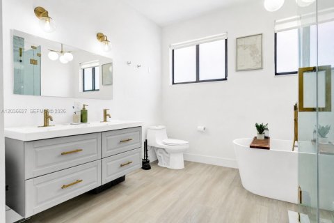 Touwnhouse à vendre à Miami, Floride: 3 chambres, 202.99 m2 № 2085666 - photo 18