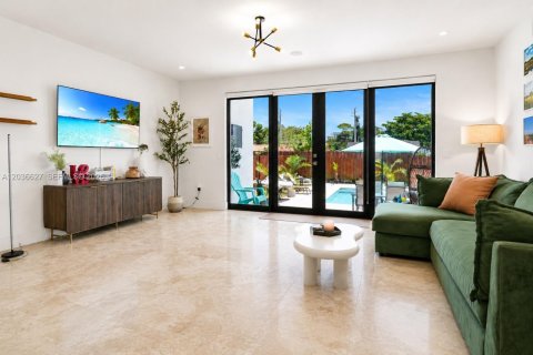 Touwnhouse à vendre à Miami, Floride: 3 chambres, 202.99 m2 № 2085666 - photo 7