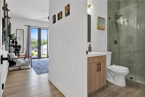 Touwnhouse à vendre à Miami, Floride: 3 chambres, 202.99 m2 № 2085666 - photo 29